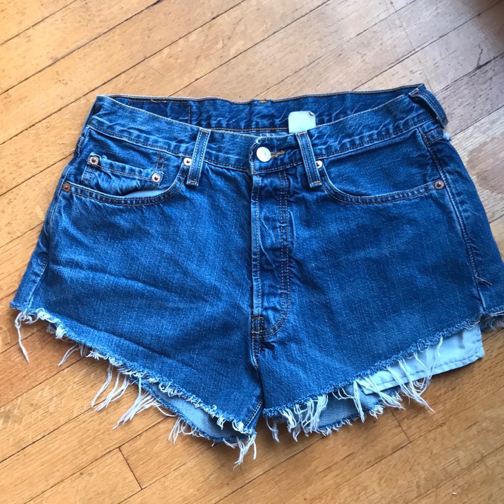 Levi women’s cutoff shorts